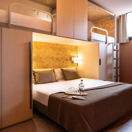 The Loft House Хостел *